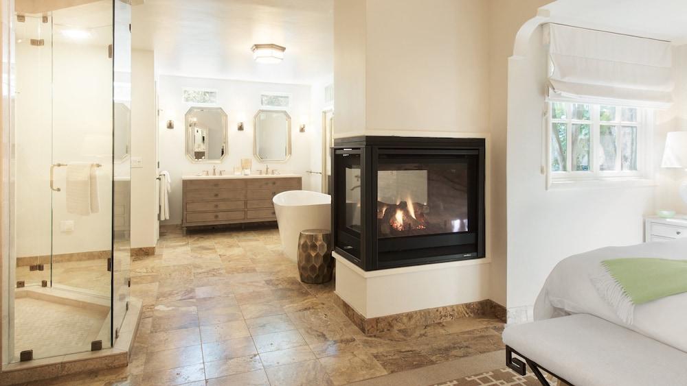 & Hotel 4*