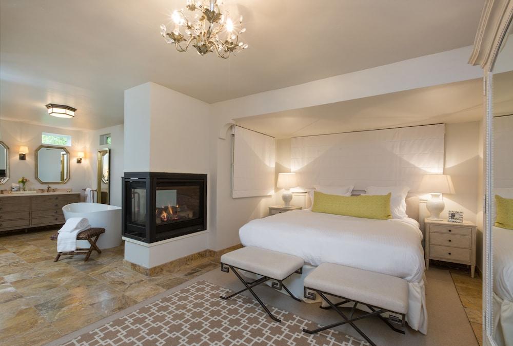 & Hotel 4*